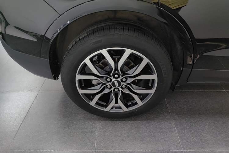 Used Cadillac XT5 2023 2.0T Four-Wheel Drive Prestige Version (Ultimate Edition) Right Rear Wheel Hub