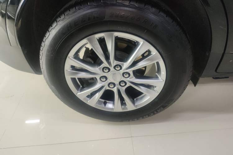 Used Cadillac XT5 2023 2.0T Two-Wheel-Drive Fashion Edition Right Rear Wheel Hub