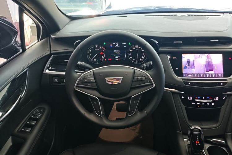 Used Cadillac XT5 2023 2.0T Two-Wheel-Drive Fashion Edition Steering Wheel