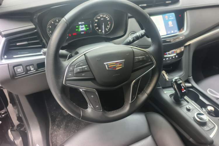 Used Cadillac XT5 2023 2.0T Two-Wheel-Drive Fashion Edition Steering Wheel