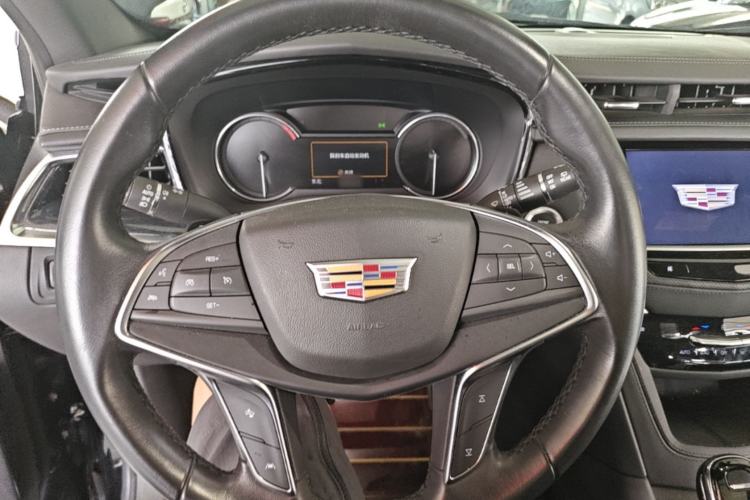 Used Cadillac XT5 2023 2.0T Two-Wheel-Drive Fashion Edition Steering Wheel