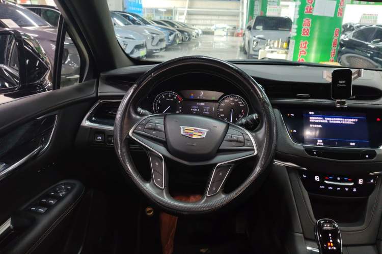 Used Cadillac XT5 2023 2.0T Two-Wheel-Drive Fashion Edition Steering Wheel