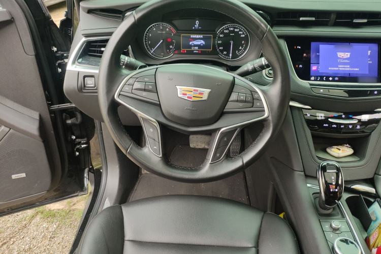 Used Cadillac XT5 2023 2.0T Two-Wheel-Drive Fashion Edition Steering Wheel
