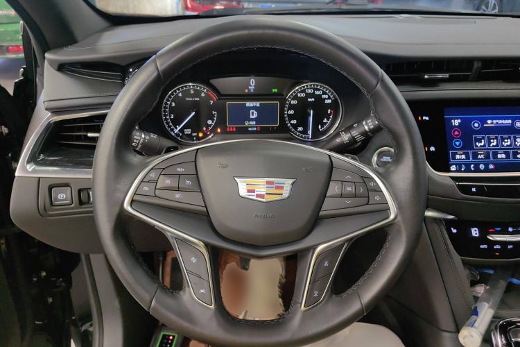 Used Cadillac XT5 2023 2.0T Two-Wheel-Drive Fashion Edition Steering Wheel