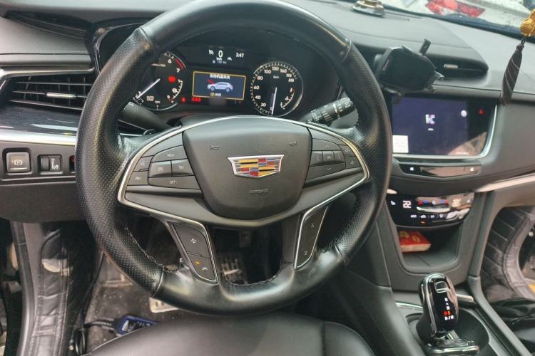 Used Cadillac XT5 2023 2.0T Two-Wheel-Drive Fashion Edition Steering Wheel
