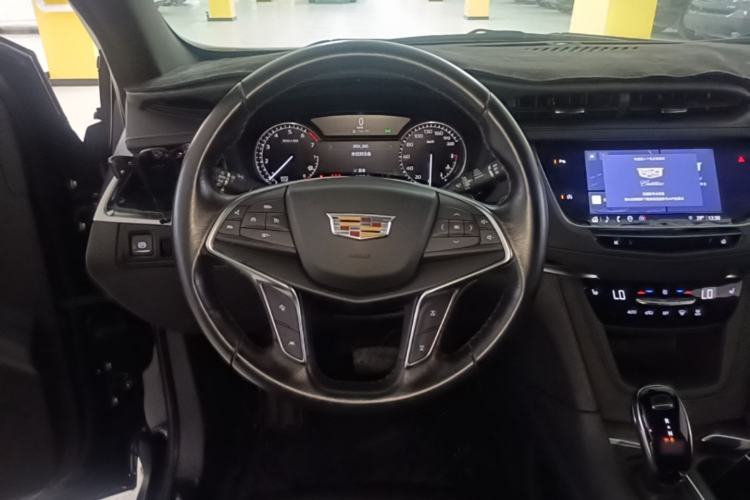 Used Cadillac XT5 2023 2.0T Two-Wheel-Drive Fashion Edition Steering Wheel