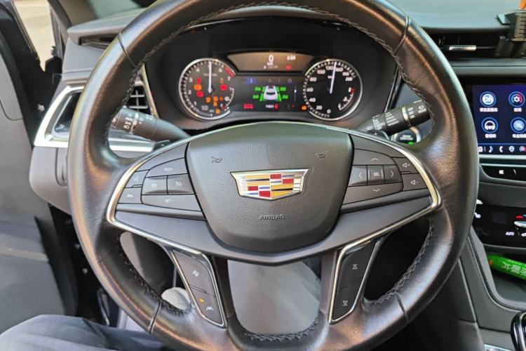 Used Cadillac XT5 2023 2.0T Two-Wheel-Drive Fashion Edition Steering Wheel