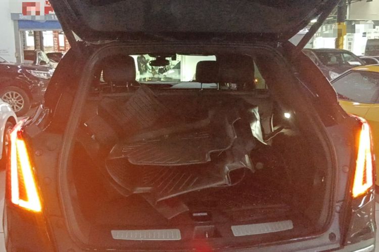 Used Cadillac XT5 2023 2.0T Two-Wheel-Drive Fashion Edition Trunk