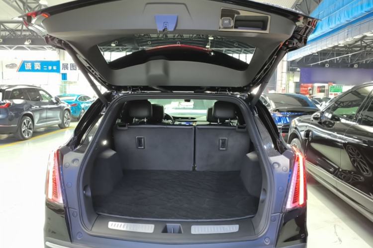 Used Cadillac XT5 2023 2.0T Four-Wheel Drive Prestige Version (Ultimate Edition) Trunk