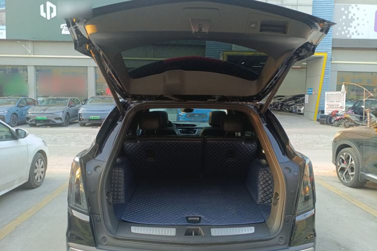 Used Cadillac XT5 2023 2.0T Four-Wheel Drive Prestige Version (Ultimate Edition) Trunk