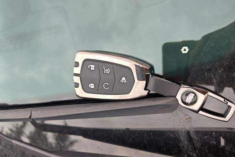 Used Cadillac XT5 2023 2.0T Two-Wheel-Drive Fashion Edition Vehicle Key