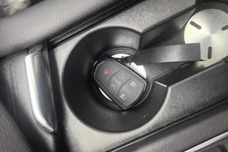 Used Cadillac XT5 2023 2.0T Two-Wheel-Drive Fashion Edition Vehicle Key