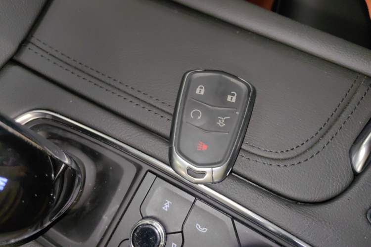 Used Cadillac XT5 2023 2.0T Two-Wheel-Drive Fashion Edition Vehicle Key
