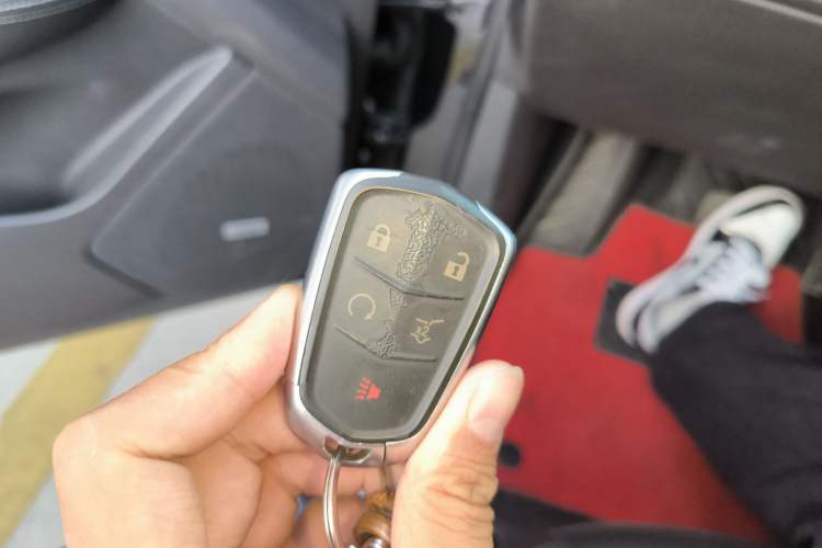 Used Cadillac XT5 2023 2.0T Two-Wheel-Drive Fashion Edition Vehicle Key