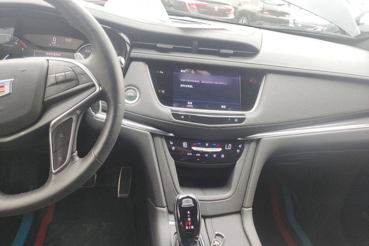 Used Cadillac XT5 2023 2.0T Four-Wheel Drive Prestige Version (Ultimate Edition) Audio And AC Panel