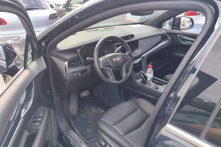 Used Cadillac XT5 2023 2.0T Two-Wheel-Drive Fashion Edition Driver Seat