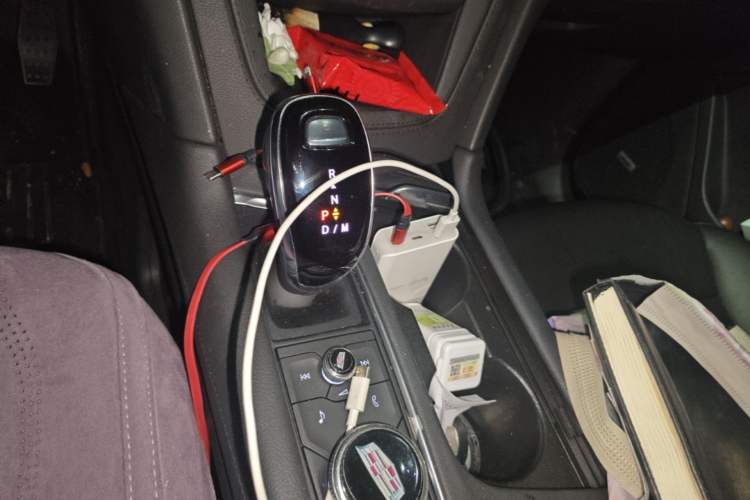 Used Cadillac XT5 2023 2.0T Two-Wheel-Drive Fashion Edition Gear Lever