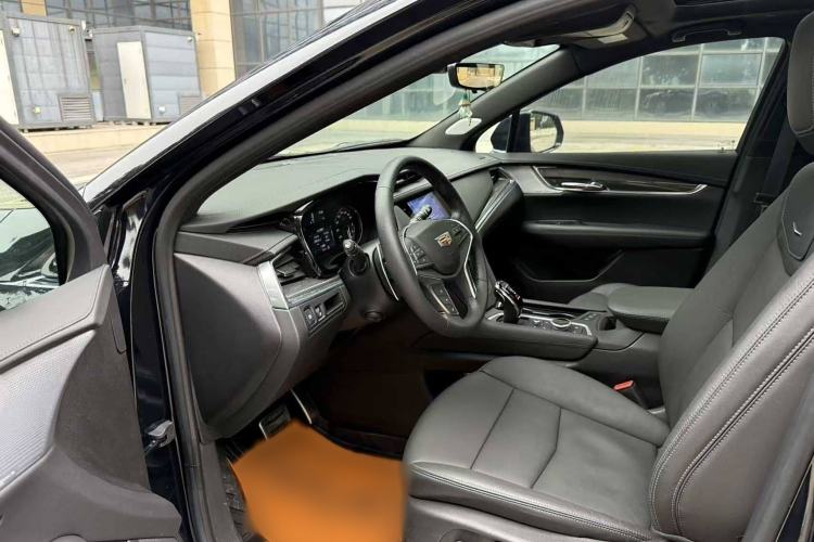 Used Cadillac XT5 2023 2.0T Four-Wheel Drive Prestige Version (Ultimate Edition) Interior 5