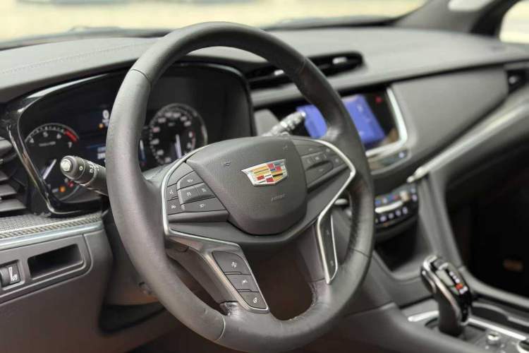 Used Cadillac XT5 2023 2.0T Four-Wheel Drive Prestige Version (Ultimate Edition) Interior 9