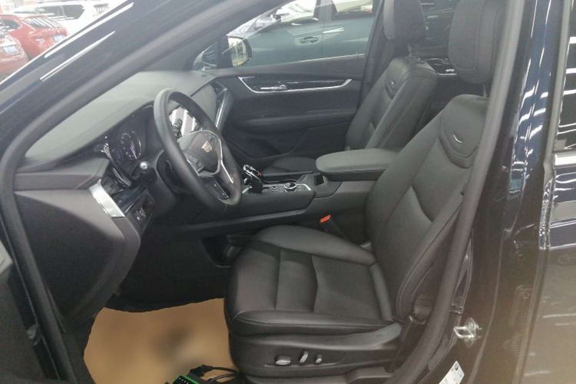 Used Cadillac XT5 2023 2.0T Two-Wheel-Drive Fashion Edition Left Front Seat