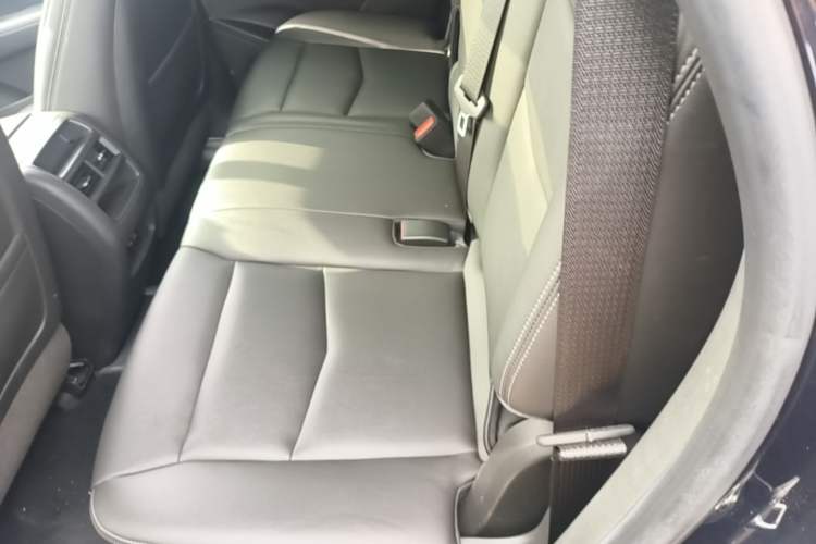 Used Cadillac XT5 2023 2.0T Two-Wheel-Drive Fashion Edition Left Rear Seat