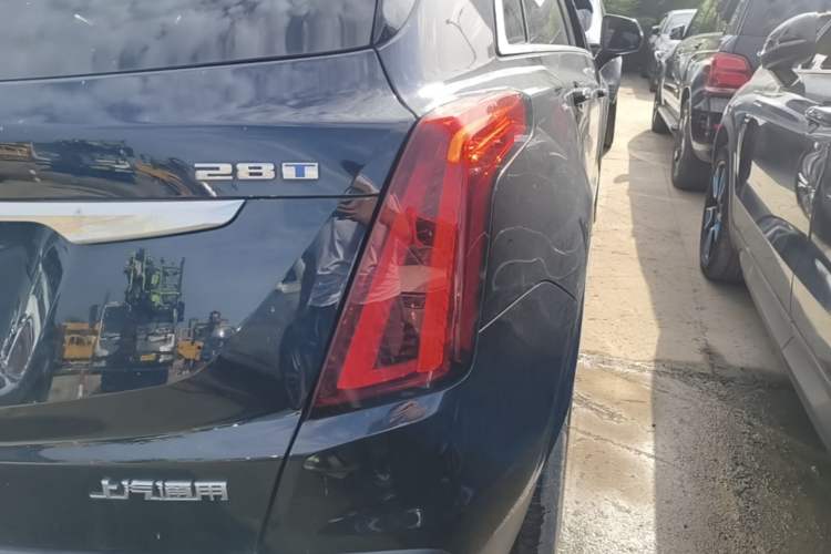 Used Cadillac XT5 2023 2.0T Two-Wheel-Drive Fashion Edition Right Rear Taillight
