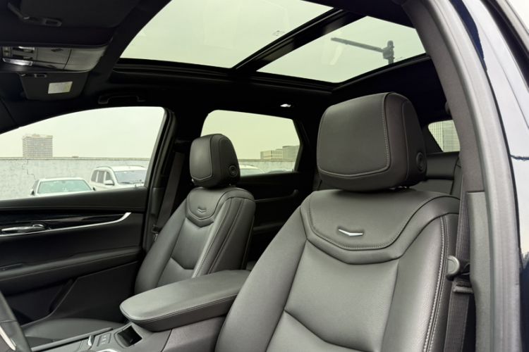 Used Cadillac XT5 2023 2.0T Two-Wheel-Drive Fashion Edition Roof