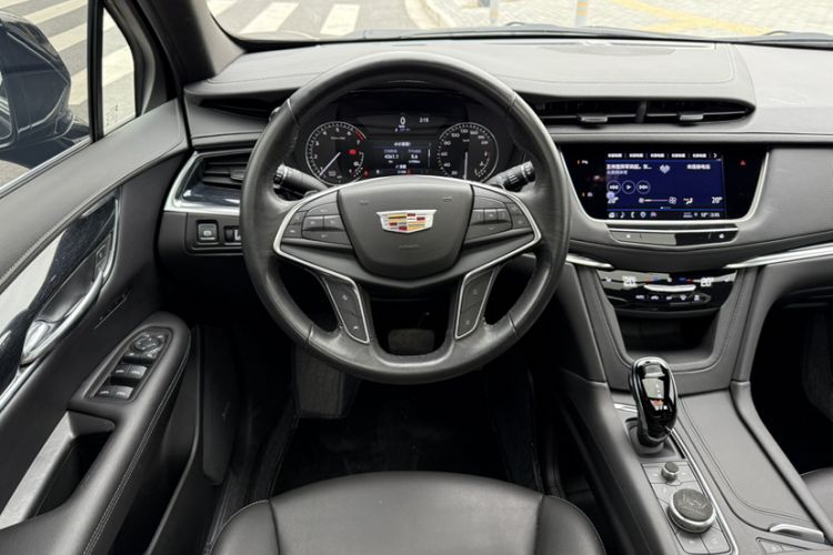 Used Cadillac XT5 2023 2.0T Two-Wheel-Drive Fashion Edition Steering Wheel