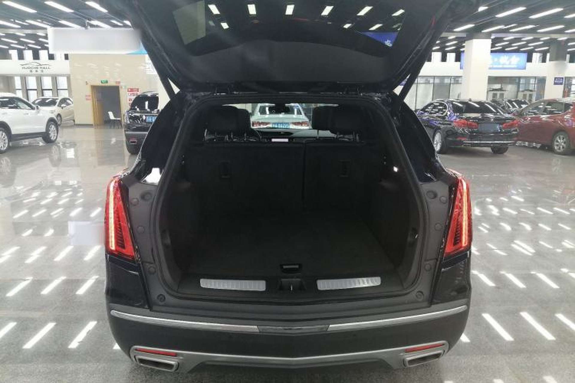 Used Cadillac XT5 2023 2.0T Two-Wheel-Drive Fashion Edition Trunk