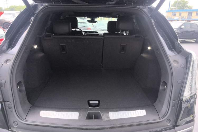 Used Cadillac XT5 2023 2.0T Four-Wheel Drive Prestige Version (Ultimate Edition) Trunk