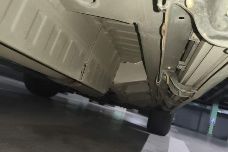 Used Cadillac XT5 2023 2.0T Four-Wheel Drive Prestige Version (Ultimate Edition) Chassis Rear Right
