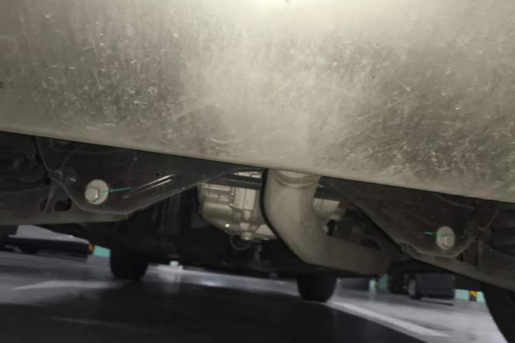 Used Cadillac XT5 2023 2.0T Four-Wheel Drive Prestige Version (Ultimate Edition) Chassis Rear