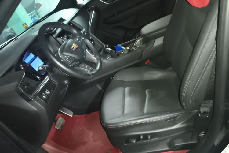 Used Cadillac XT5 2023 2.0T Four-Wheel Drive Prestige Version (Ultimate Edition) Left Front Seat