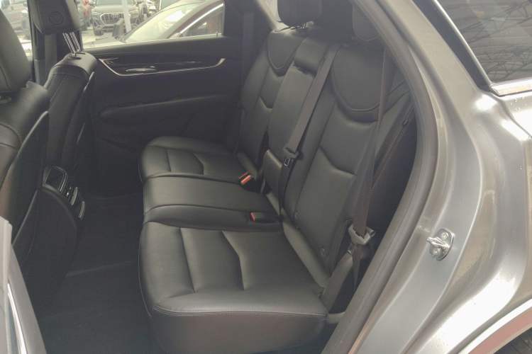 Used Cadillac XT5 2023 2.0T Two-Wheel-Drive Fashion Edition Left Rear Seat