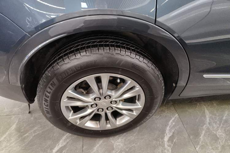 Used Cadillac XT5 2023 2.0T Two-Wheel-Drive Fashion Edition Right Rear Wheel Hub
