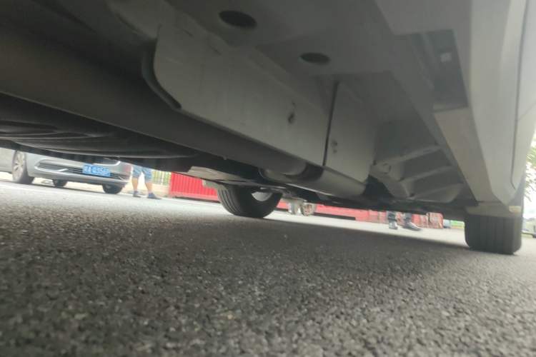 Used Cadillac XT5 2023 2.0T Two-Wheel-Drive Fashion Edition Chassis Rear Right