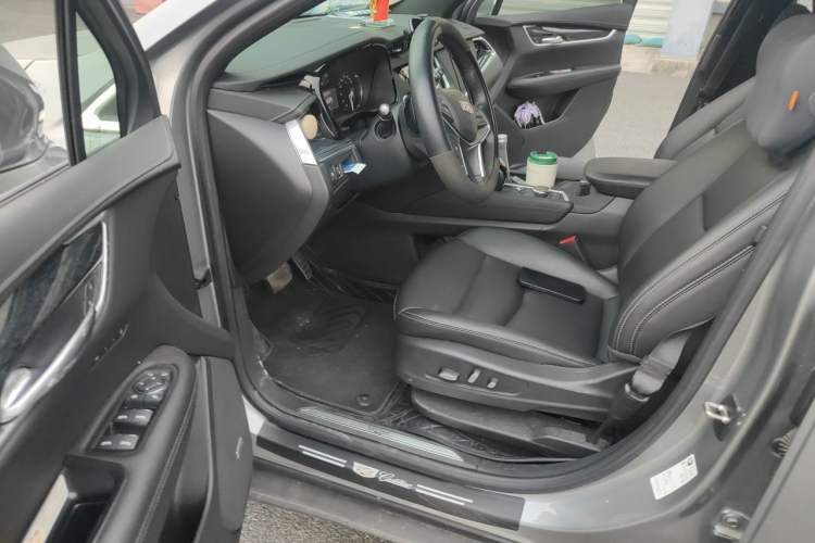 Used Cadillac XT5 2023 2.0T Two-Wheel-Drive Fashion Edition Driver Seat