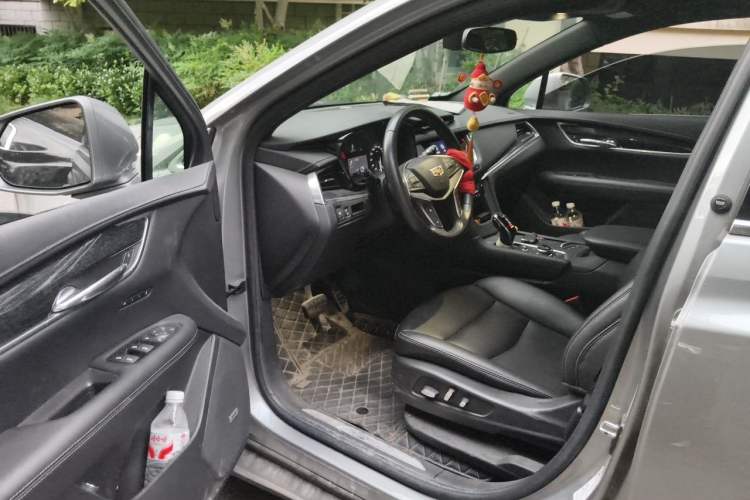 Used Cadillac XT5 2023 2.0T Two-Wheel-Drive Fashion Edition Driver Seat