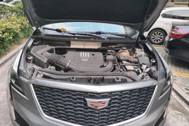 Used Cadillac XT5 2023 2.0T Two-Wheel-Drive Fashion Edition Engine Bay