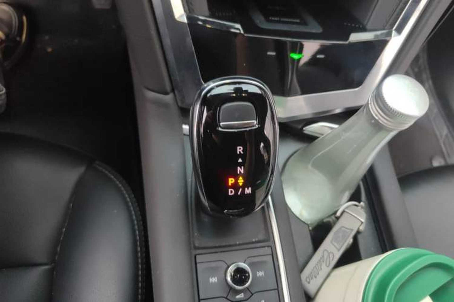 Used Cadillac XT5 2023 2.0T Two-Wheel-Drive Fashion Edition Gear Lever