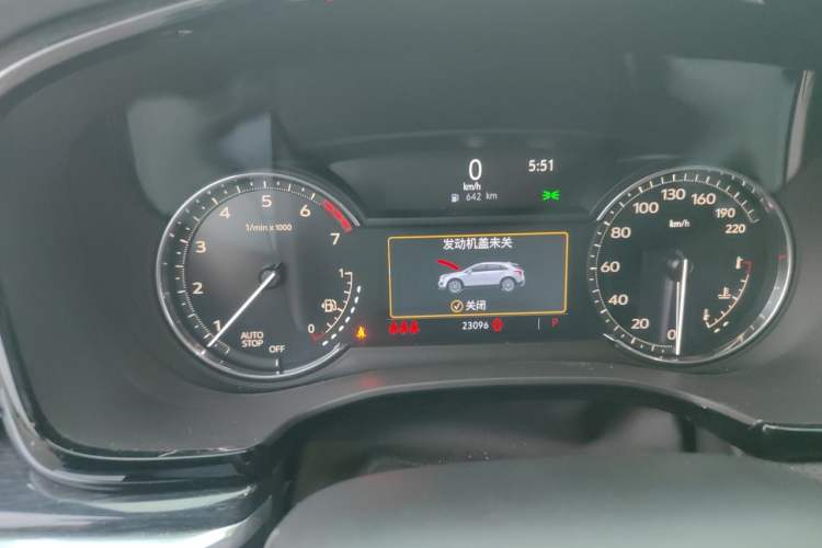 Used Cadillac XT5 2023 2.0T Two-Wheel-Drive Fashion Edition Instrument Cluster