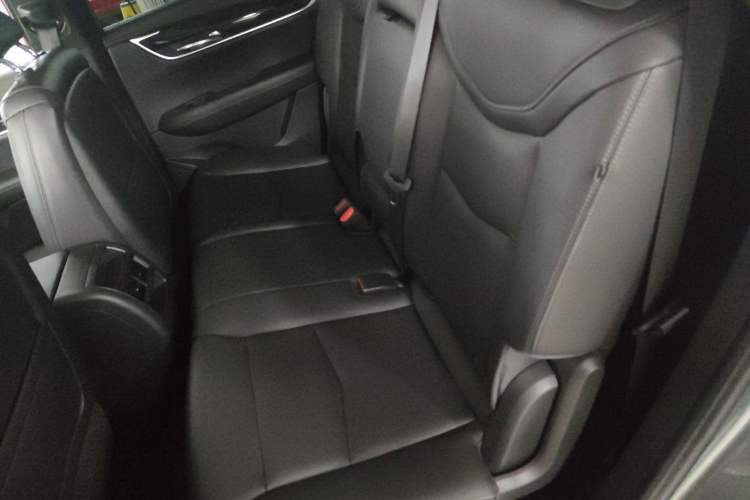Used Cadillac XT5 2023 2.0T Two-Wheel-Drive Fashion Edition Interior 1