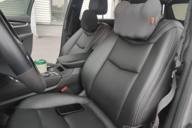 Used Cadillac XT5 2023 2.0T Two-Wheel-Drive Fashion Edition Left Front Seat