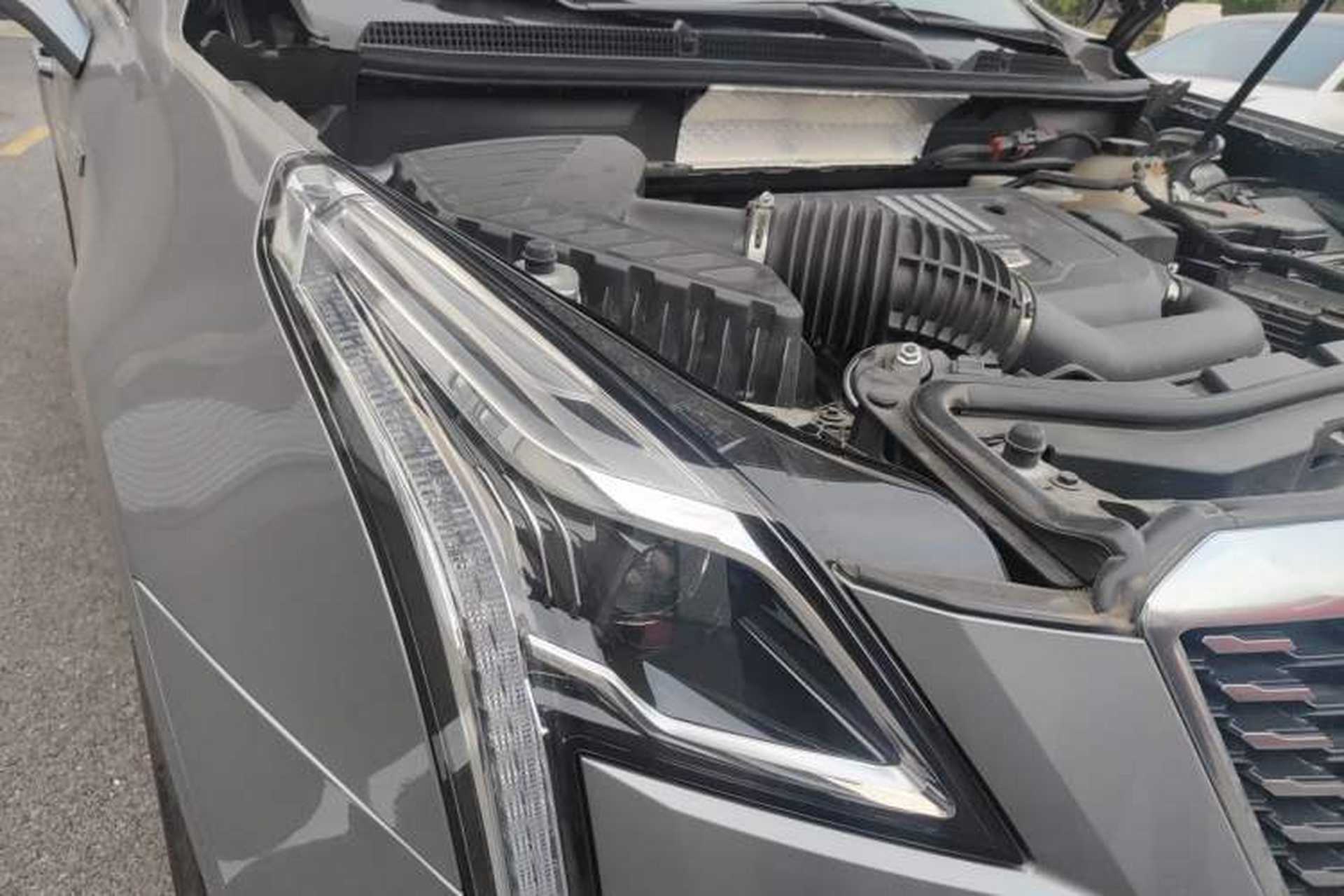 Used Cadillac XT5 2023 2.0T Two-Wheel-Drive Fashion Edition Right Front Headlight