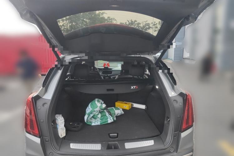 Used Cadillac XT5 2023 2.0T Two-Wheel-Drive Fashion Edition Trunk