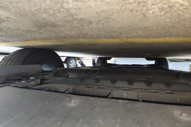Used Cadillac XT5 2023 2.0T Two-Wheel-Drive Fashion Edition Chassis Front