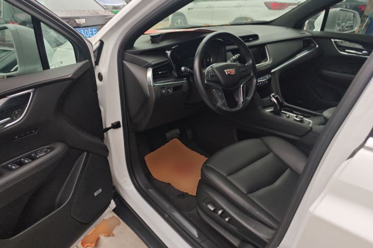 Used Cadillac XT5 2023 2.0T Two-Wheel-Drive Fashion Edition Driver Seat