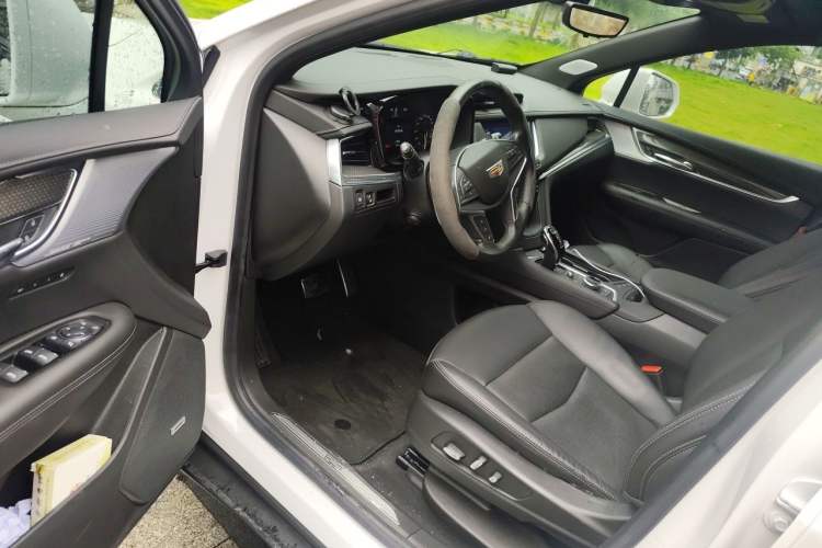 Used Cadillac XT5 2023 2.0T Four-Wheel Drive Prestige Version (Ultimate Edition) Driver Seat