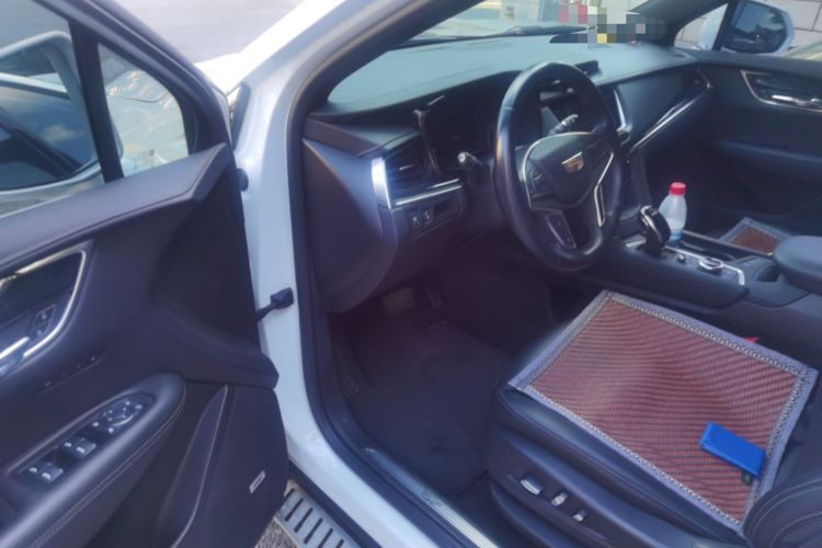 Used Cadillac XT5 2023 2.0T Two-Wheel-Drive Fashion Edition Driver Seat