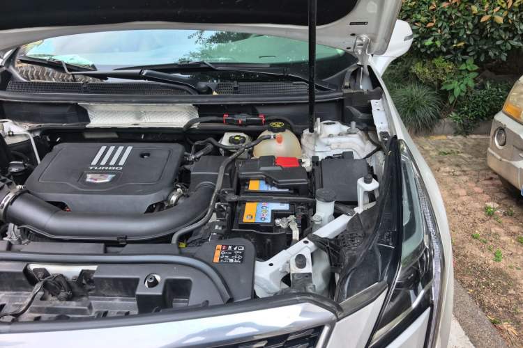 Used Cadillac XT5 2023 2.0T Two-Wheel-Drive Fashion Edition Engine Bay Left